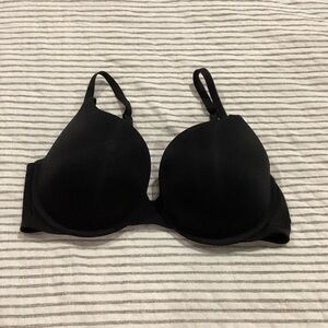 VICTORIAS SECRET T SHIRT BRA
